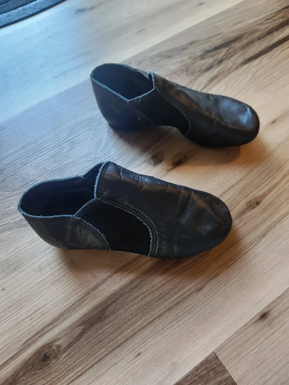 CAPEZIO Black Leather Dance Shoes Little Girls size 1